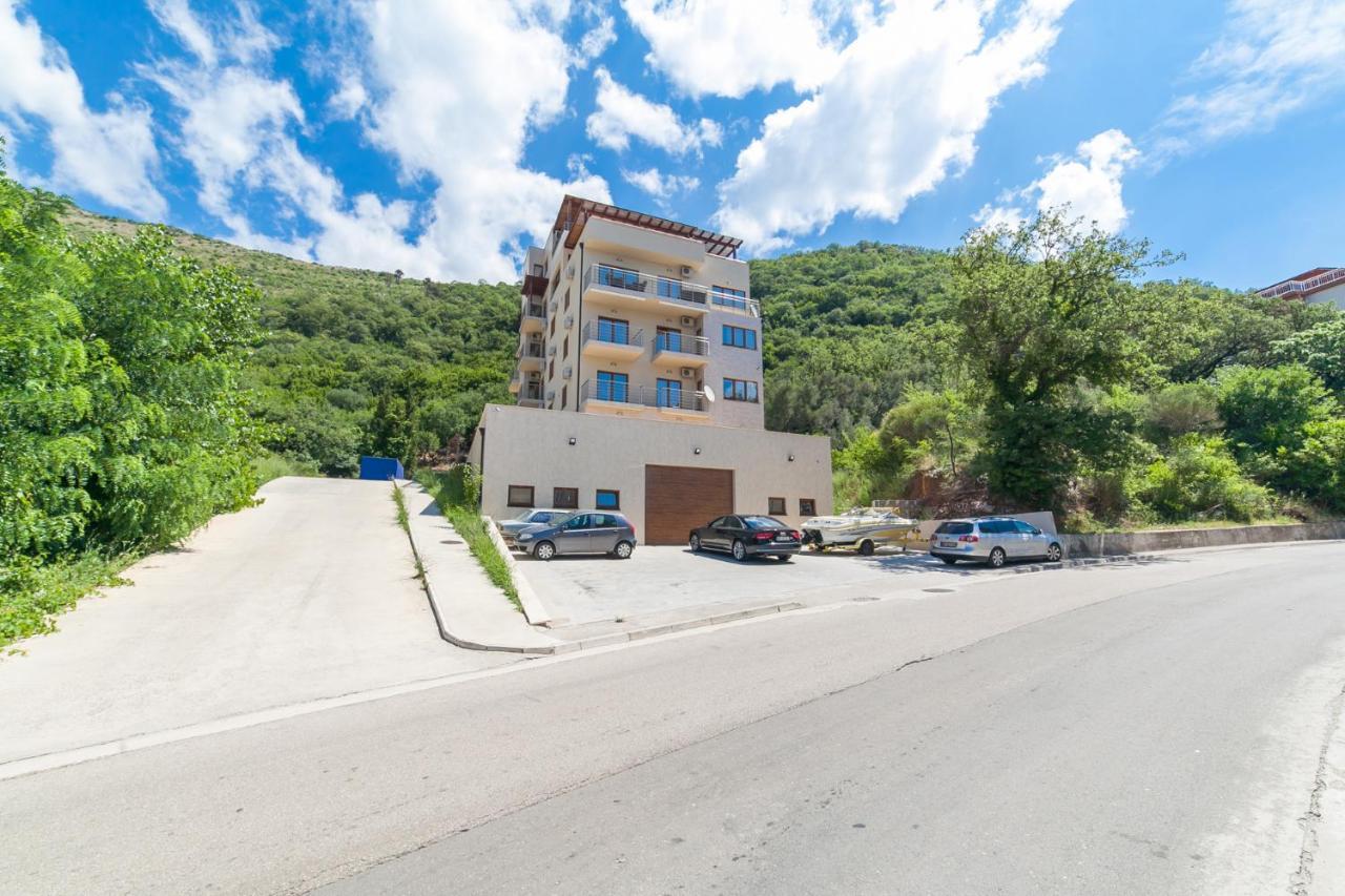 Welcome Apartments Petrovac Buitenkant foto